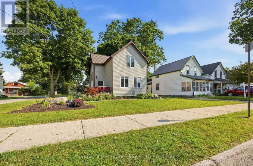 Detached at 10 PEARL STREET, Tillsonburg
