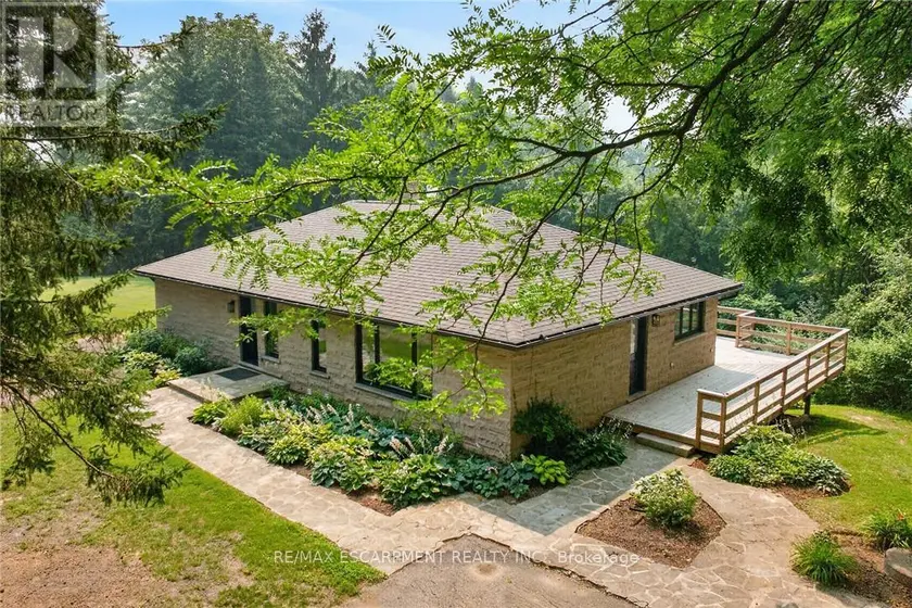 Detached at 1376 MINERAL SPRINGS ROAD, Hamilton