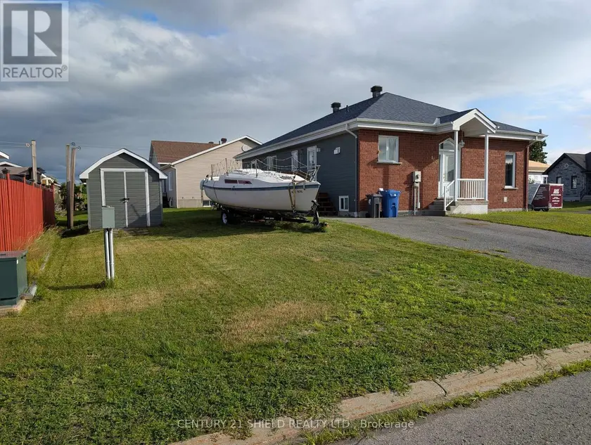 Semi-Detached/Link at 100 RICHARD STREET, Alfred and Plantagenet