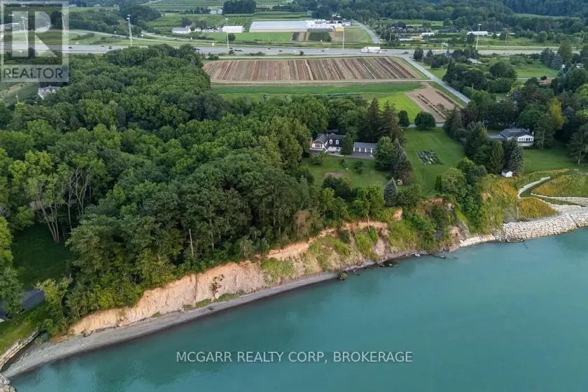 Detached at 1258 LAKESHORE ROAD W, St. Catharines