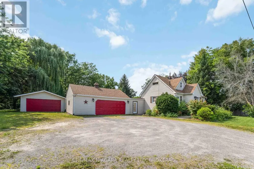 Detached at 1671 THIRD STREET LOUTH STREET, St. Catharines