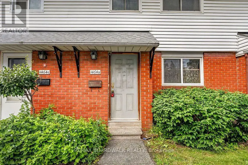 Townhouse at 45 - 1464 HEATHERINGTON ROAD, Ottawa