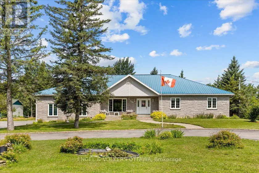 Detached at 3805 BIG RIDEAU LAKE ROAD, Rideau Lakes
