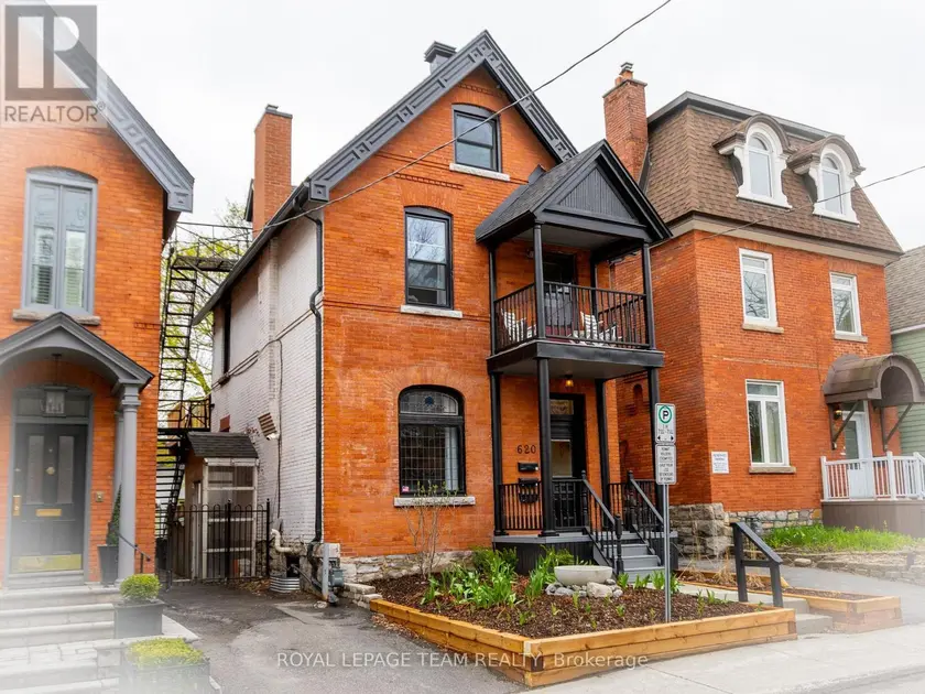 Multiplex at 620 COOPER STREET, Ottawa