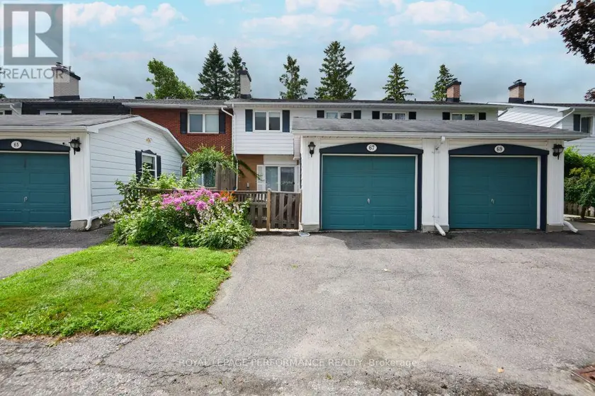 Townhouse at 67 RAMSGATE PRIVATE, Ottawa