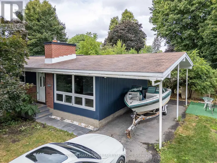 Detached at 935 GOREN AVENUE, Ottawa