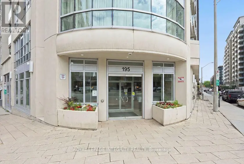 Apartment at 802 - 195 BESSERER STREET, Ottawa