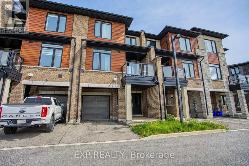 Townhouse at 50 - 590 NORTH SERVICE ROAD, Hamilton
