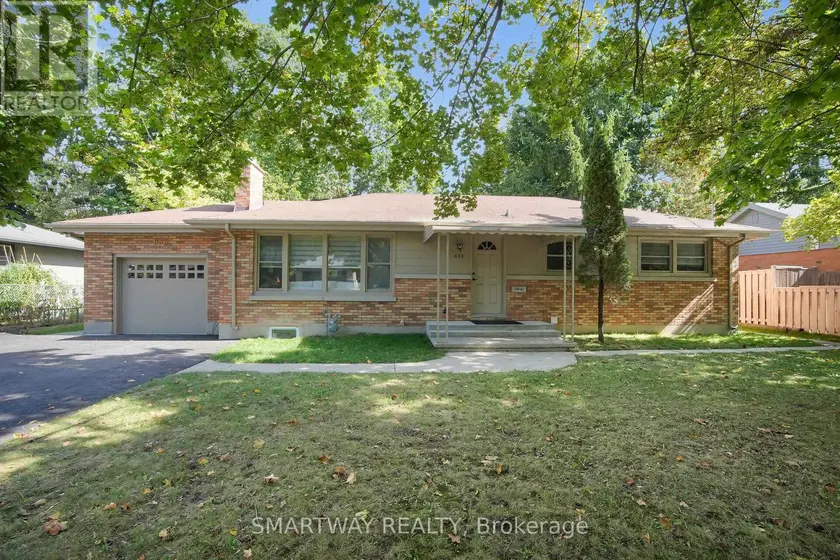 Detached at 633 DONEGAL DRIVE, London