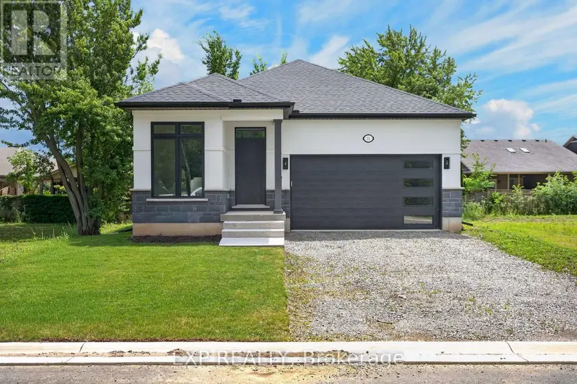 Detached at 11 STICKLES STREET, Pelham