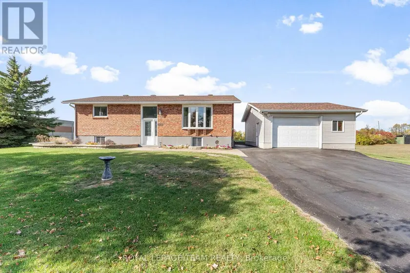 Detached at 1059 FLYNN AVENUE, Ottawa
