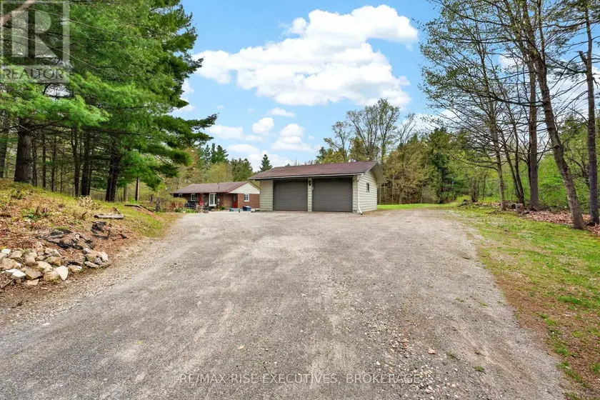 Detached at 2405 RIDEAU FERRY ROAD, Drummond/North Elmsley