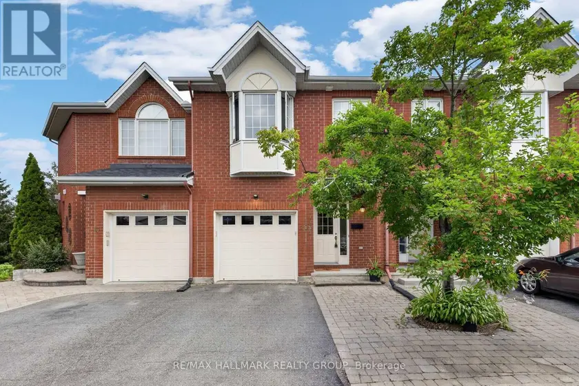 Townhouse at 103 TALL OAK PRIVATE, Ottawa