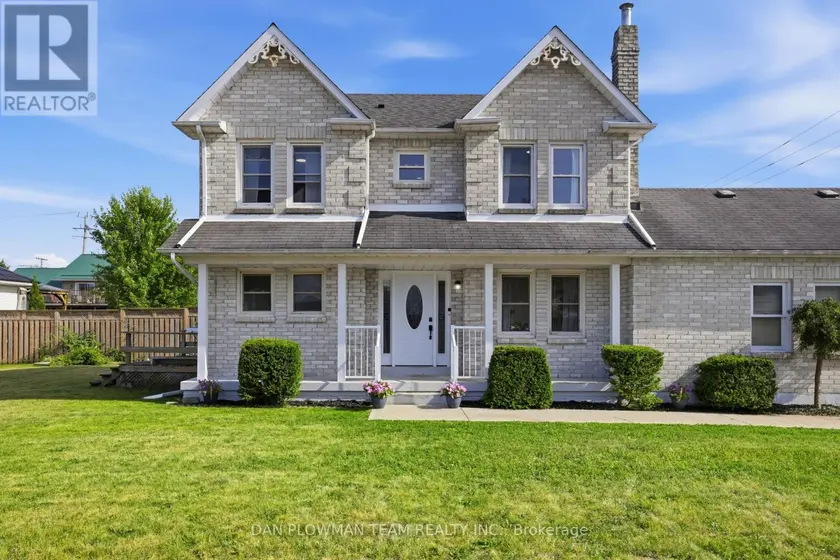 Detached at 7 SPRUCE STREET, Asphodel-Norwood