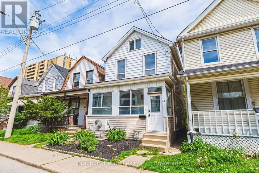 Detached at 43 HARVEY STREET, Hamilton