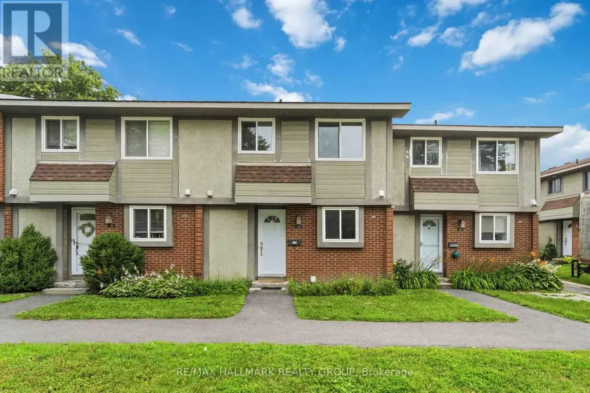 Townhouse at 193 PICKFORD DRIVE, Ottawa