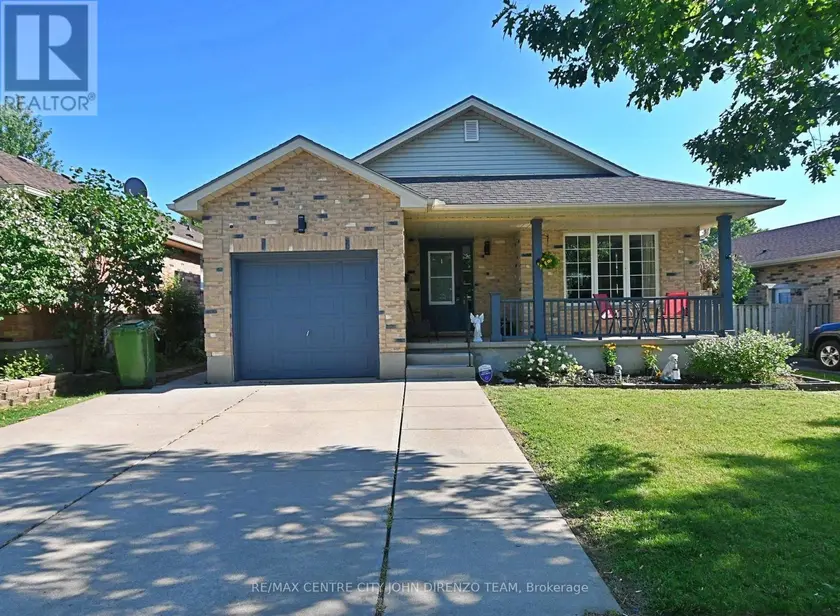 Detached at 72 AXFORD PARKWAY, St. Thomas