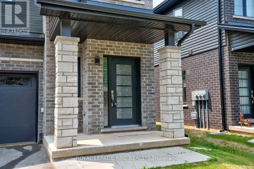 Townhouse at 4901 PETTIT AVENUE, Niagara Falls