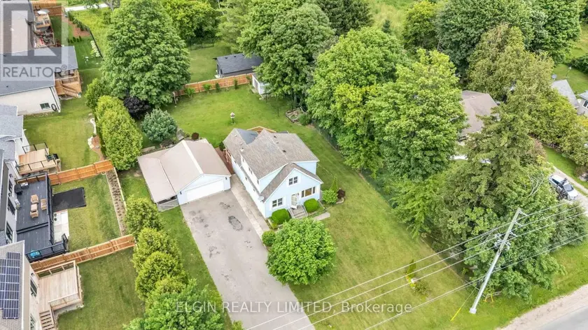 Detached at 43212 SOUTHDALE LINE, St. Thomas