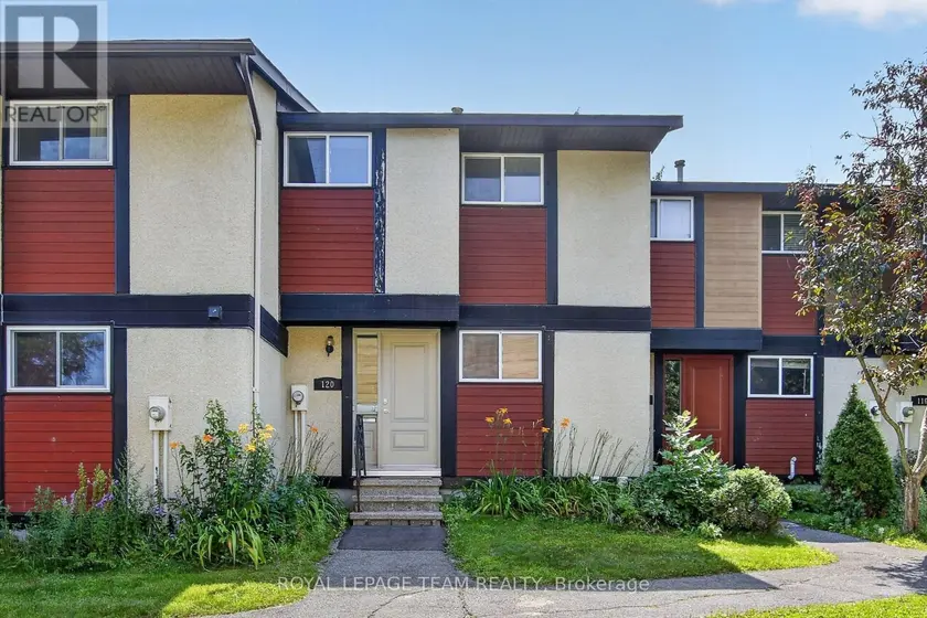 Townhouse at 120 MCCLINTOCK WAY, Ottawa