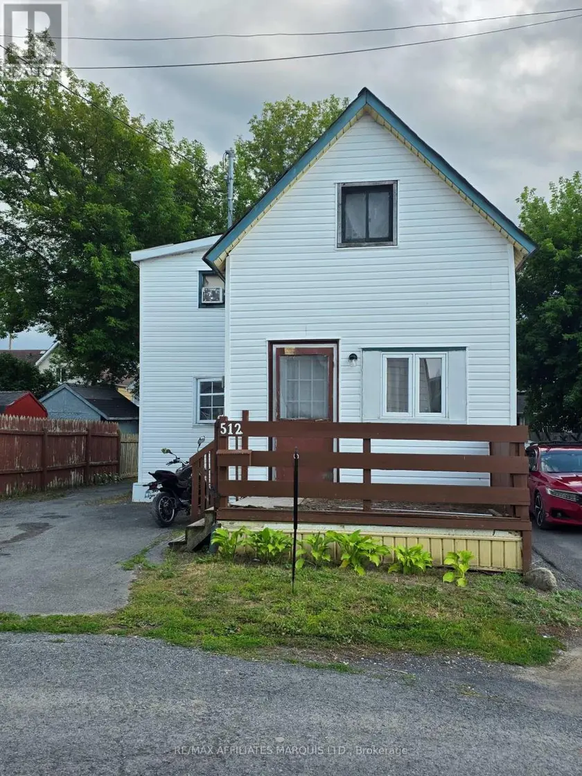Detached at 512 FIRST STREET W, Cornwall
