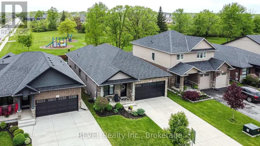Detached at 15 WILLOWBROOK DRIVE, Welland