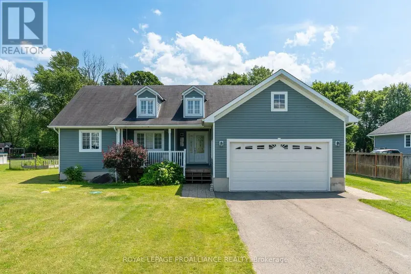 Detached at 7 ALBERT STREET, Edwardsburgh/Cardinal
