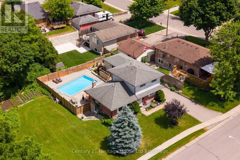 Detached at 462 RIVERCREST DRIVE, Woodstock