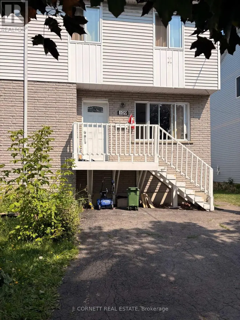 Semi-Detached/Link at 109 ELEVENTH AVENUE E, Cornwall