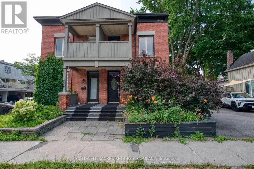 Semi-Detached/Link at 300 ST ANDREW STREET, Ottawa