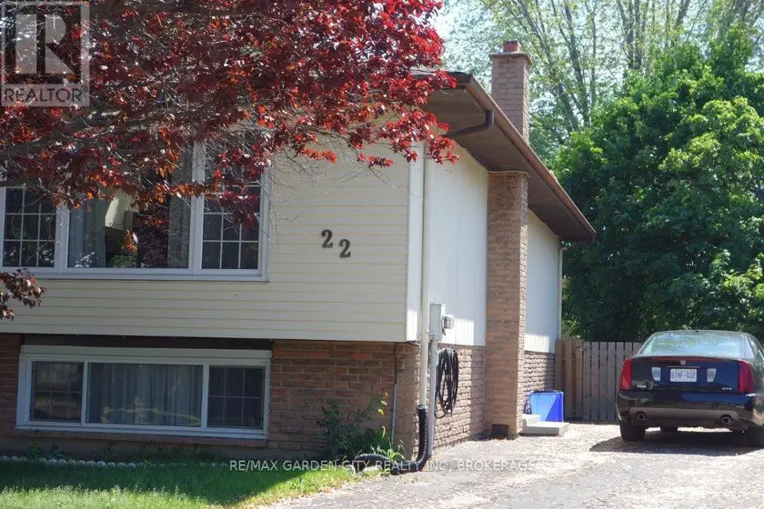 Semi-Detached/Link at 1 - 22 BULA DRIVE, St. Catharines