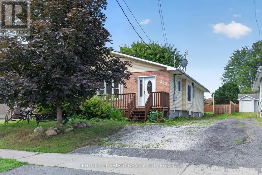 Semi-Detached/Link at 1852 BROOKDALE AVENUE, Cornwall