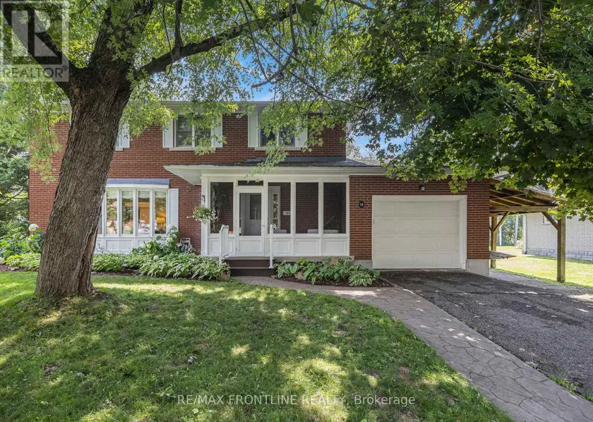Detached at 12 GLENVIEW CRESCENT, Perth