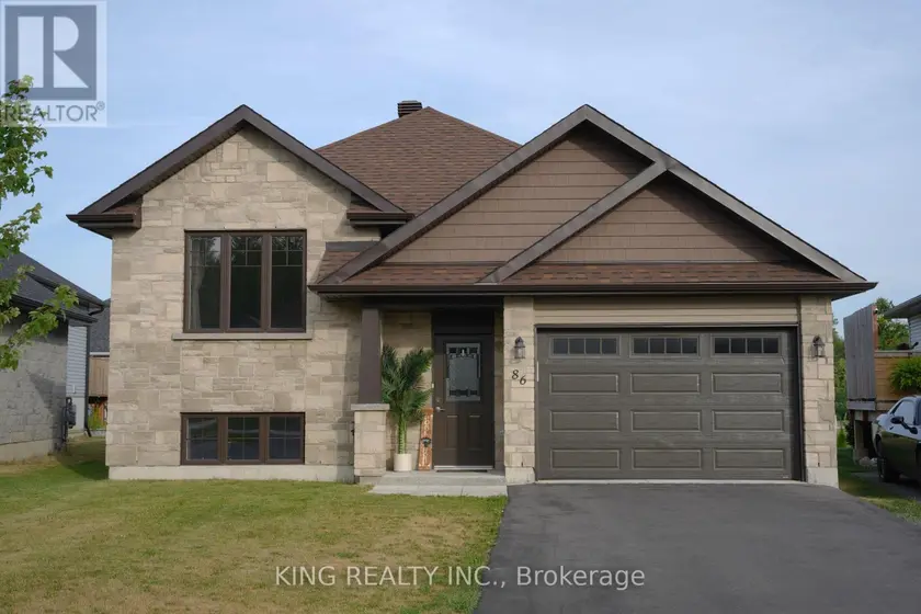 Detached at 86 CAMERON CRESCENT, Cornwall