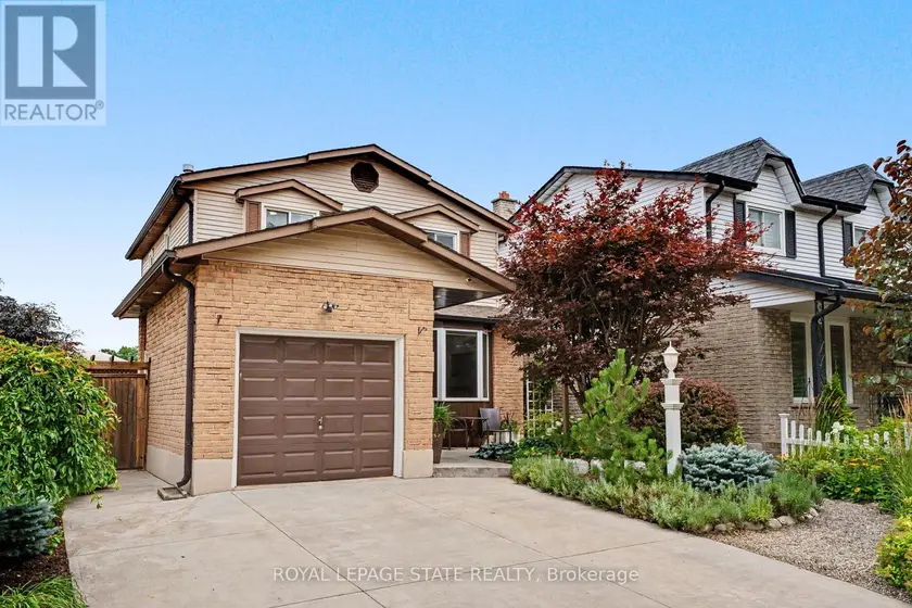 Semi-Detached/Link at 103 GLENASHTON DRIVE, Hamilton