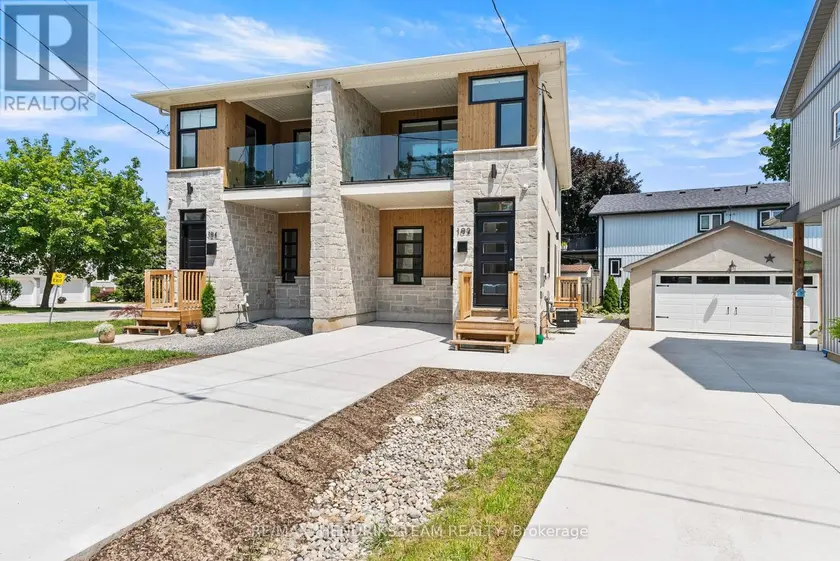 Semi-Detached/Link at 102 BROADWAY AVENUE, St. Catharines