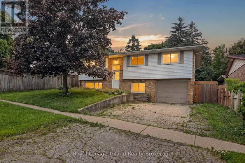Detached at 378 SALES DRIVE, Woodstock