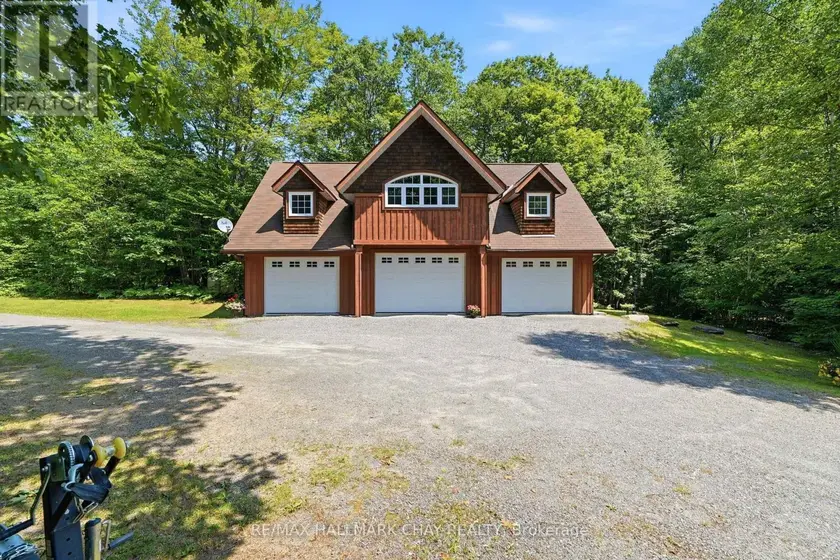 Detached at 50 PRICE POINT ROAD, Lake of Bays