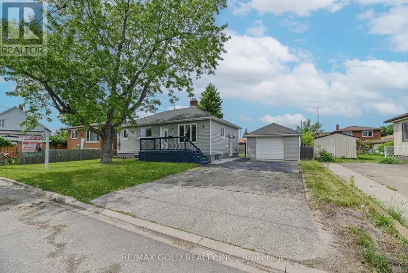 Multiplex at 3 MYRTLE AVENUE S, St. Catharines
