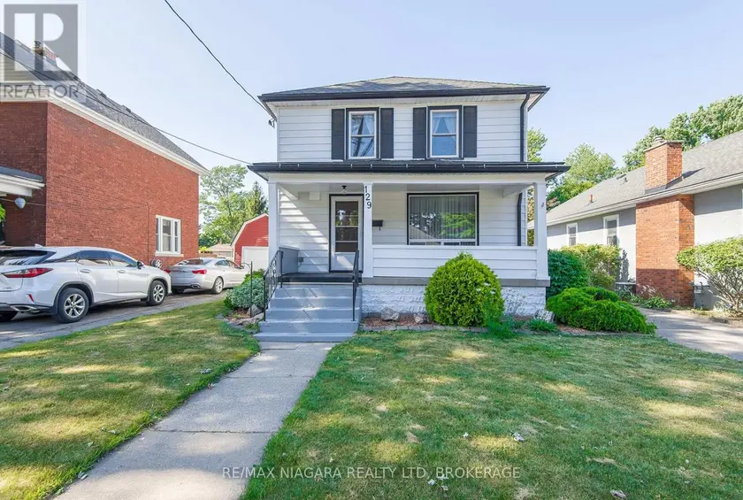 Detached at 129 ADELAIDE STREET, Port Colborne