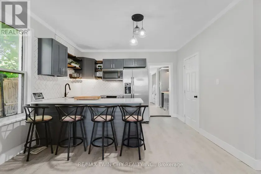 Semi-Detached/Link at 35 SHADE STREET, Cambridge