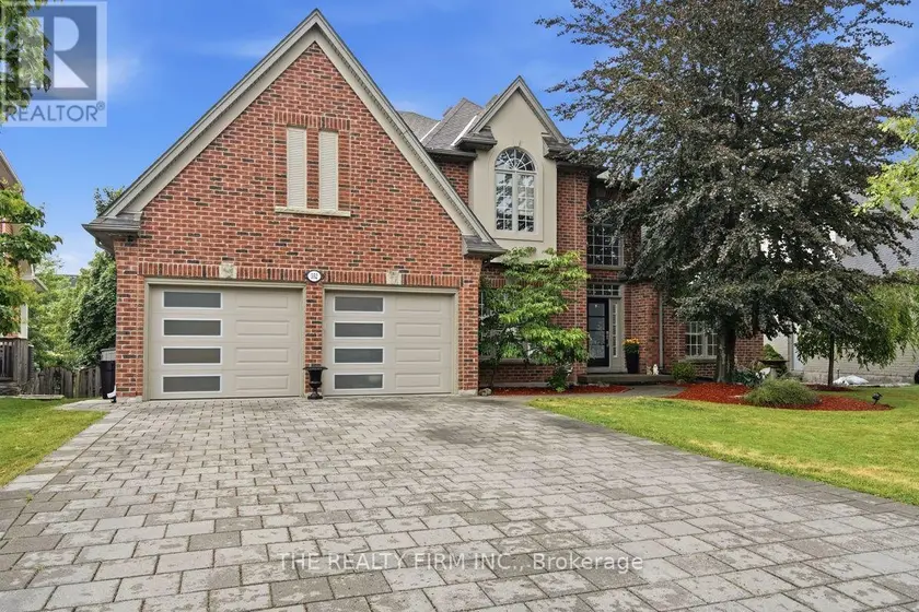Detached at 552 MCGARRELL PLACE, London