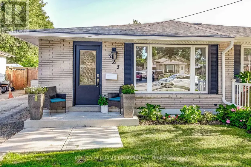Semi-Detached/Link at 323 CRANBROOK DRIVE, Hamilton