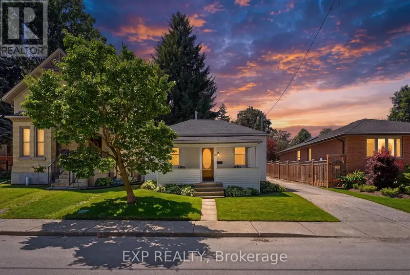 Detached at 99 VICTORIA STREET N, Woodstock