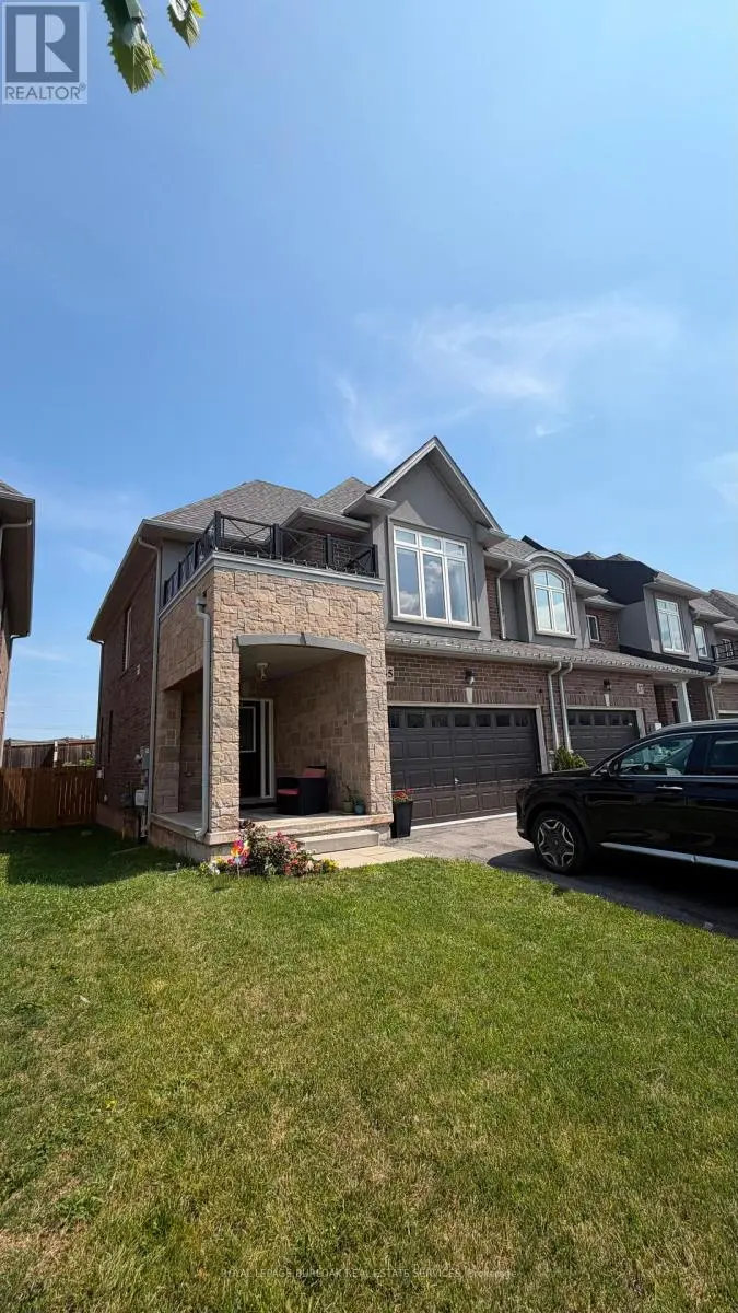 Townhouse at 35 PINOT CRESCENT, Hamilton