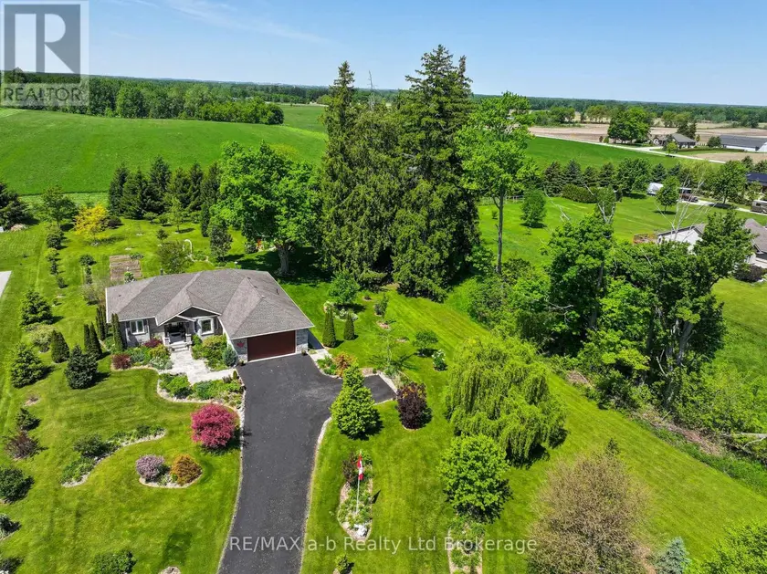 Detached at 261 MIDDLE TOWNLINE ROAD, Brant