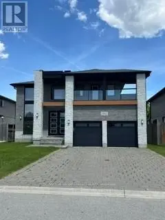 Detached at 1062 MELSETTER WAY, London