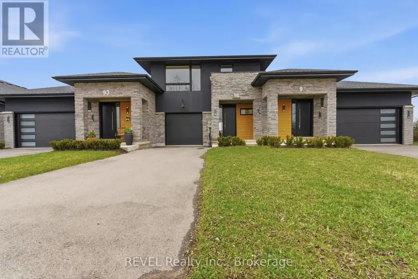 Townhouse at 95 PORT ROBINSON ROAD, Pelham