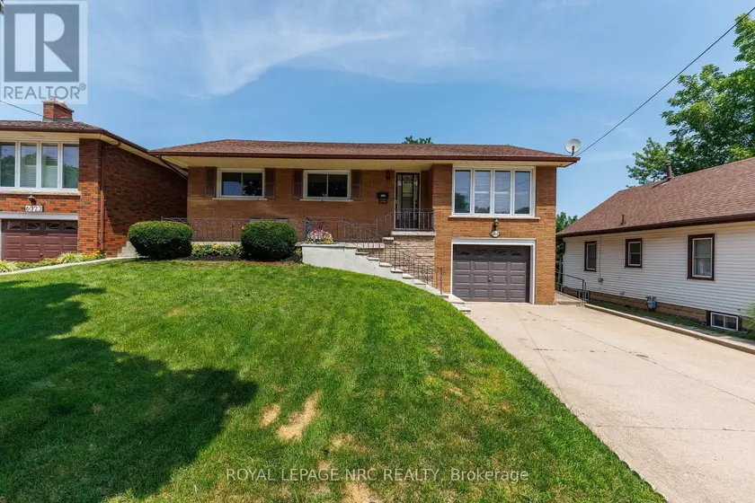 Detached at 6313 CRAWFORD STREET, Niagara Falls