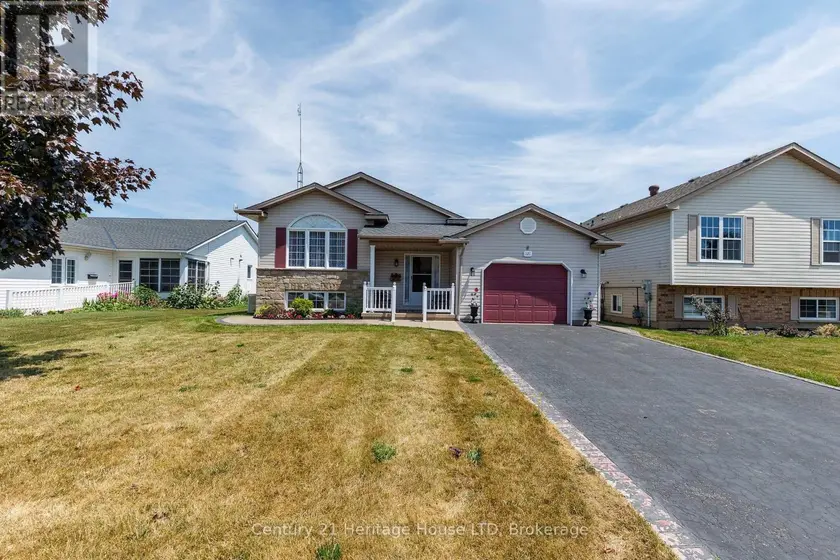 Detached at 121 ROCHELLE CRESCENT, Fort Erie